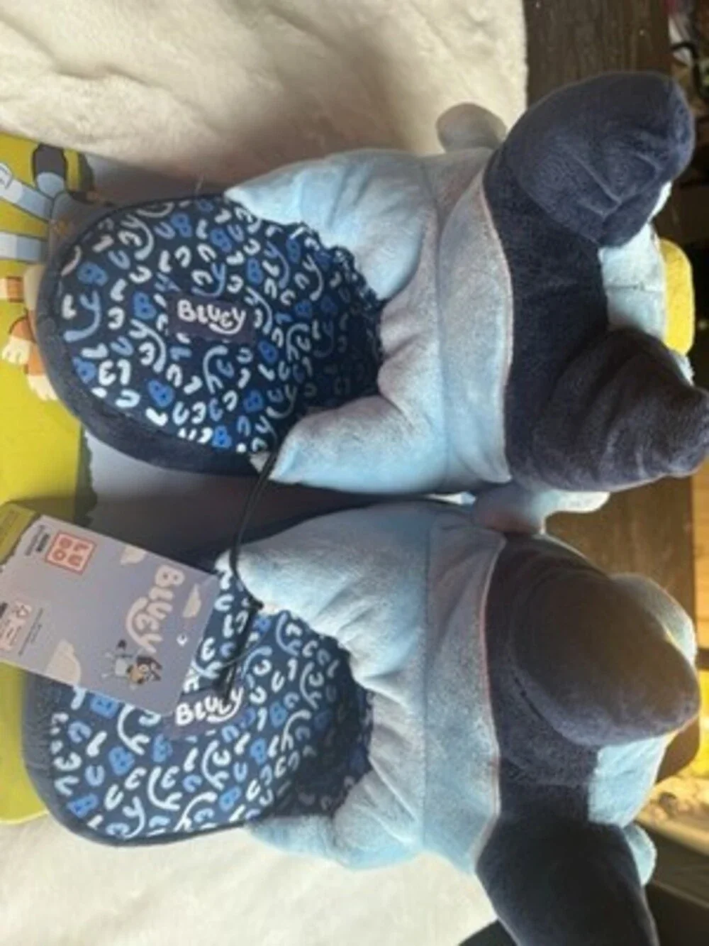 Brand New Bluey Slippers Size Medium NWT